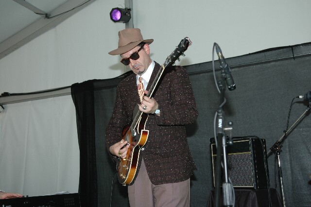min 2008 05 04 retro rhythm 301